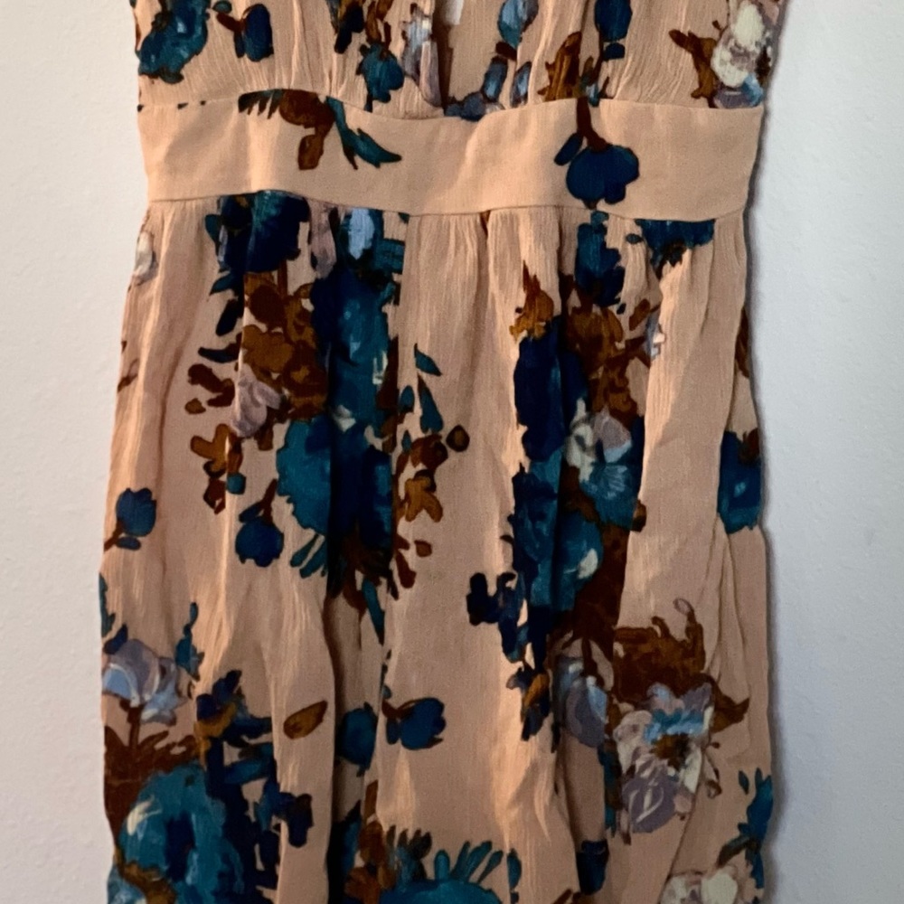 Coveted Clothing Woman’s Floral Romper - Picture 8 of 11